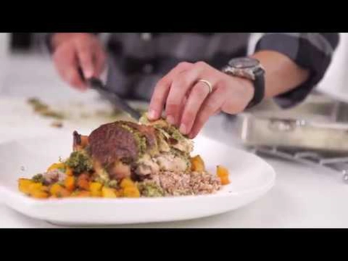 Poitrine avec os farcie, courge musquée et boulgour